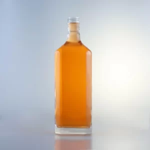 084-700ml 1000ml hot sale square whisky glass bottle with ropp cap