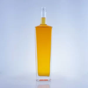 118-700ml transparent square thickness bottom screw cap vodka bottle