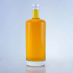 130-700ml transparent popular liquor bottle with cork