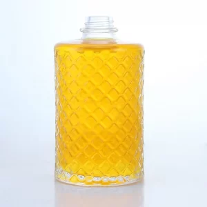 372-popular 200ml embossed body whisky bottle with screw cap