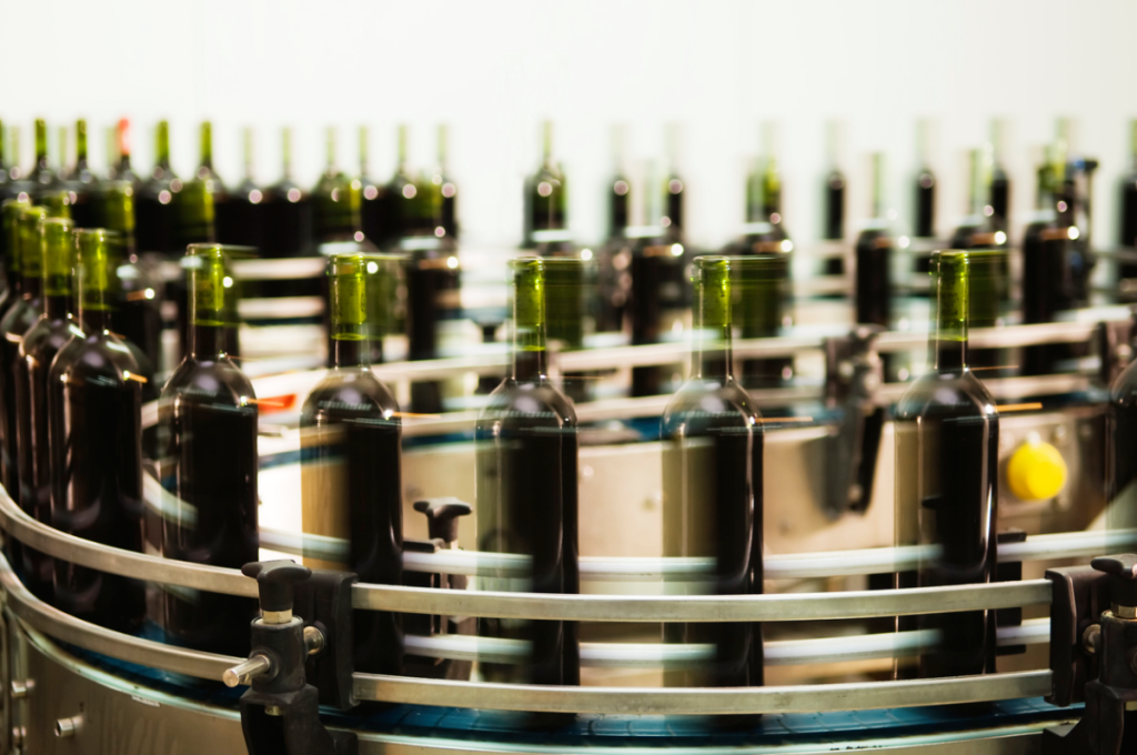 La ventaja de la botella de vidrio: Mejora de la calidad del producto y reducción de los costes de producción